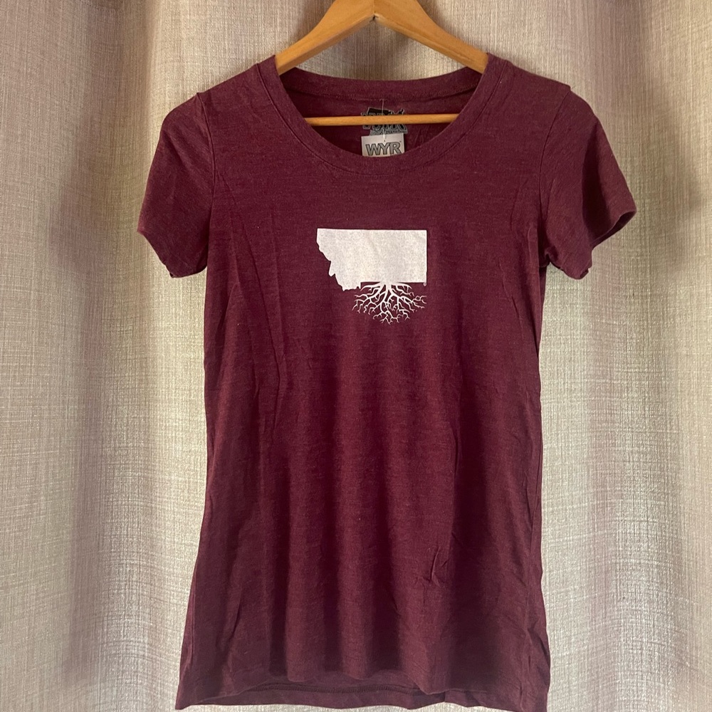 Wear Your Roots Montana Tee Shirt Super soft maroon /wine medium (m)